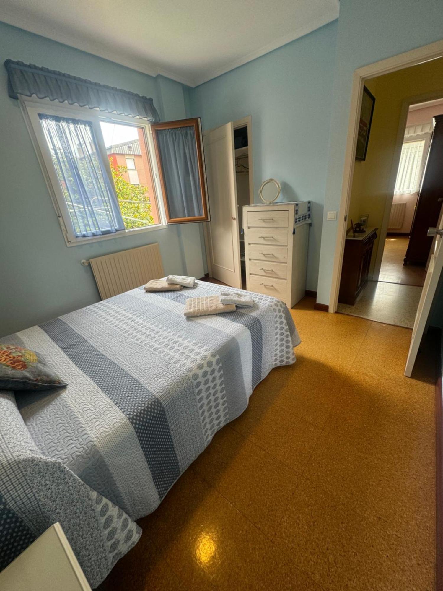 Apartamento En Llanes Con Plaza De Garaje Cubierta Екстериор снимка