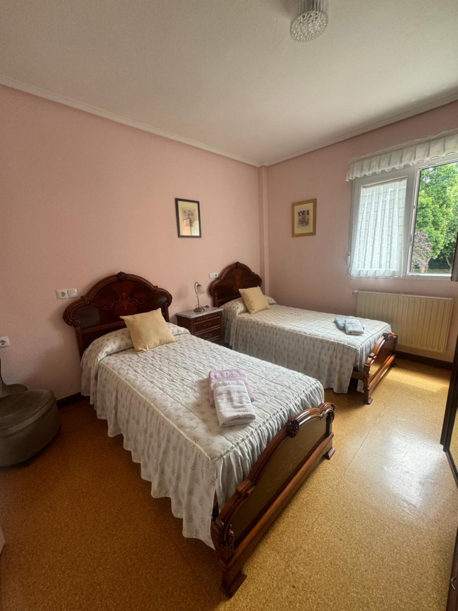 Apartamento En Llanes Con Plaza De Garaje Cubierta Екстериор снимка