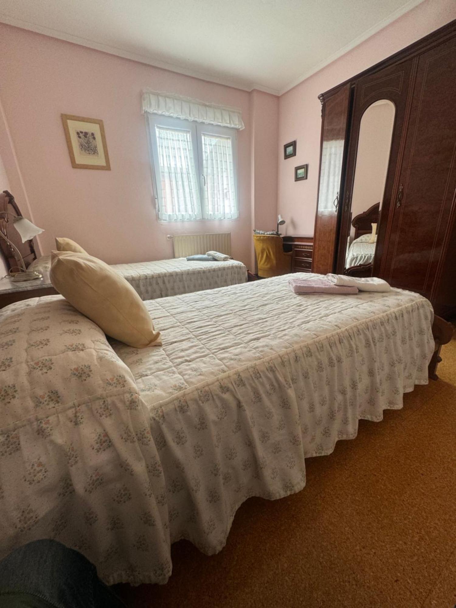 Apartamento En Llanes Con Plaza De Garaje Cubierta Екстериор снимка